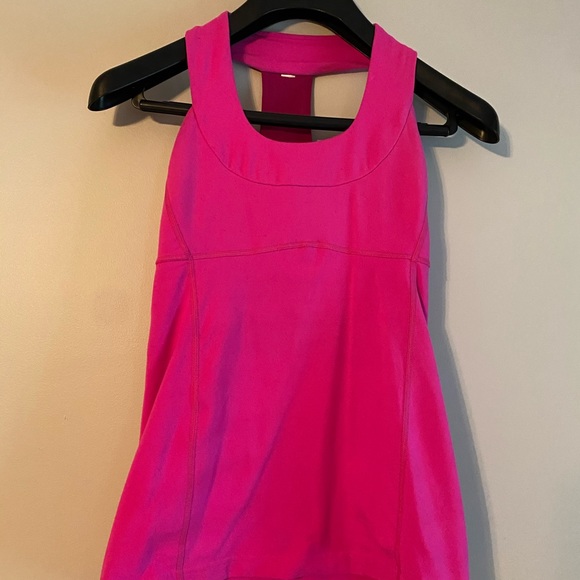 Lululemon Scoop Neck Tank - Picture 3 of 4